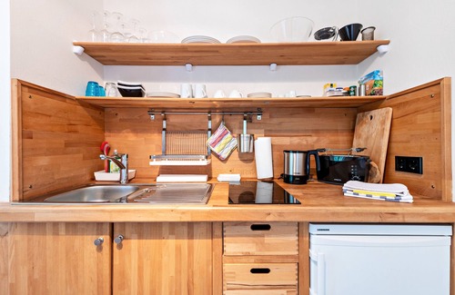 Schweighof Apartment | Holiday Apartment "Waldhorn" with Private Terrace, Shared Garden & Wi-Fi