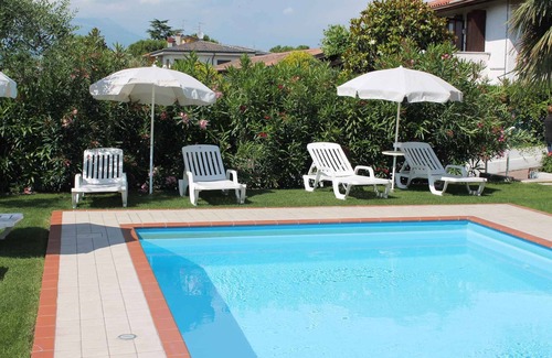 Lazise Apartment | Holiday apartment with an outdoor pool and WiFi