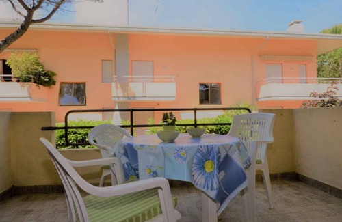 Lignano Pineta Apartment | Holiday apartment with balcony and air conditioning