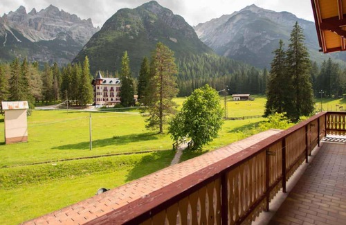Collalbo Apartment | Holiday apartment with indoor pool and WiFi