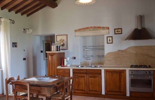 Asciano Apartment | Holiday apartment with pool and WIFI