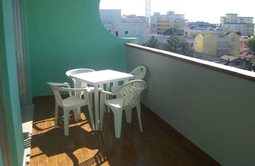 Bibione Apartment | Holiday apartment With balcony and parking