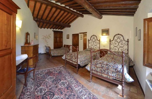 San Pietro a Cegliolo Apartment | Holiday apartment with outdoor pool and WiFi
