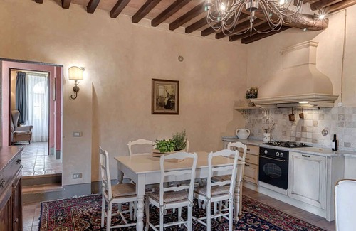 Sarteano Apartment | Holiday apartment with pergola and pool