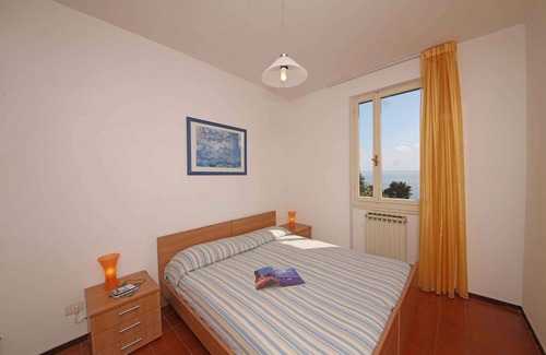 Corno Apartment | Holiday apartment with terrace and air conditioning