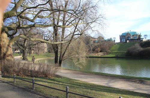 Wilsdruffer Vorstadt/Seevorstadt-West Apartment | Holiday Apartment Zwinger