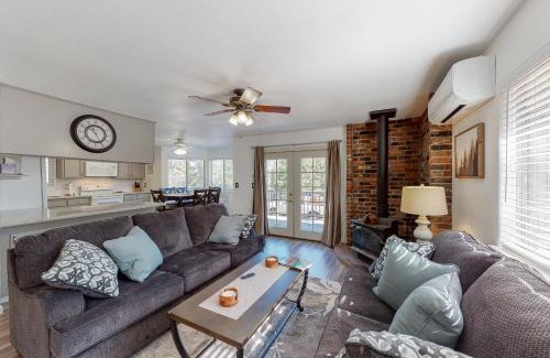 Groveland House | Holiday Chalet