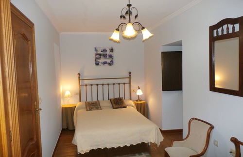 Boiro House | Holiday cottage, is rented complete, near the beach and the mountains.