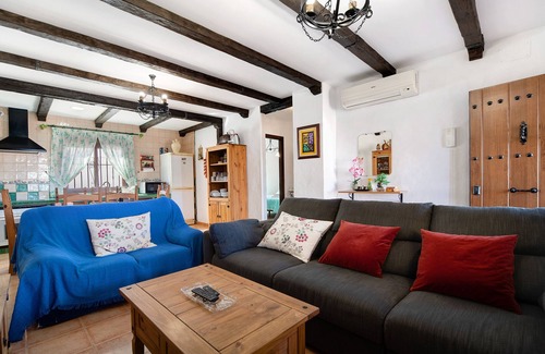 Los Franceses-la Vega House | Holiday Home 'Casa De Campo' with Private Pool, Wi-Fi and Air Conditioning
