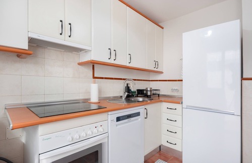 Campano House | Holiday Home 'Novo Sancti Petri' with Sea View, Wi-Fi and Air Conditioning