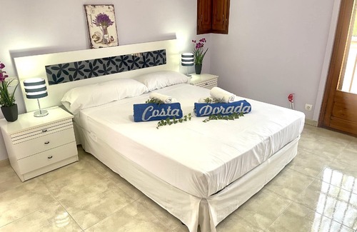 L'Hospitalet de l'Infant House | Holiday house Hospitalet del Infante for 1 - 8 persons with 5 bedrooms - Holiday home
