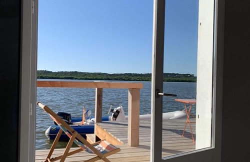 Soustons House | Holiday feet in the water, private pontoon