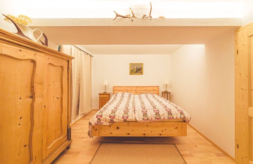 Sankt Wolfgang im Salzkammergut House | Holiday flat 'Wolfgangsee' with mountain view, shared terrace and Wi-Fi