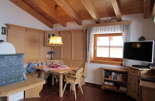Hochkrimml Apartment | Holiday Gschlößl at snow 1 700 m altitude, 100 meters to the ski lift