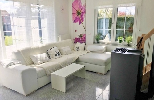 Lensterstrand House | Holiday house for 6 guests with 90m² in Grömitz-Lensterstrand (120103)