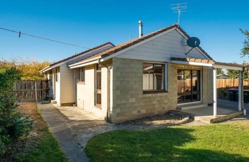 Lowburn House | Holiday Heaven - Cromwell