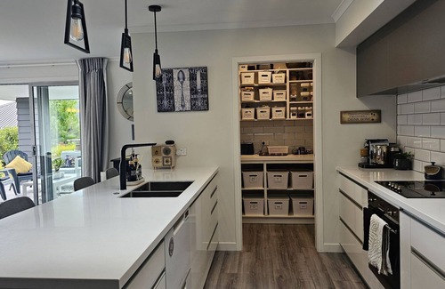 Richmond House | Holiday Hideaway in Richmond is great for small families or a couple's retreat away