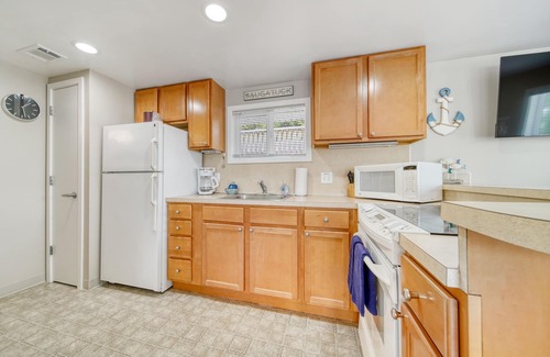 Saugatuck Resort | Holiday Hill Resort "The Penthouse" Unit 700