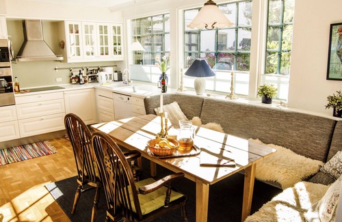 Bolshavn House | Holiday house with a wonderful view of the sea and a large garden, free WiFi