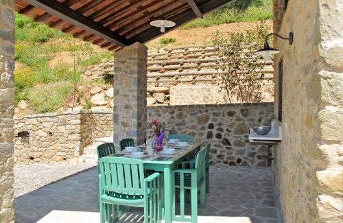 San Martino in Freddana House | Holiday Home Olivo by Interhome