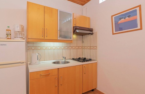Granadilla de Abona House | Holiday Home "Casa Wayra" with Sea View, Terrace & Shared Garden