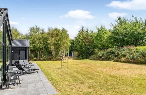 Hou House | Holiday Home Abiorn - from the sea by Interhome