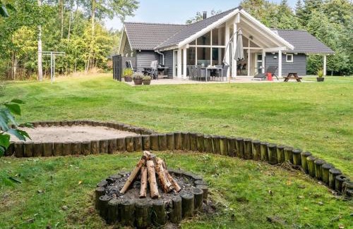 Hou House | Holiday Home Agved - 1-5km from the sea by Interhome