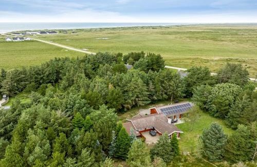 Brovst House | Holiday Home Aisling - 700m from the sea by Interhome