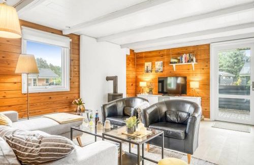 Hou House | Holiday Home Alste - 900m from the sea by Interhome