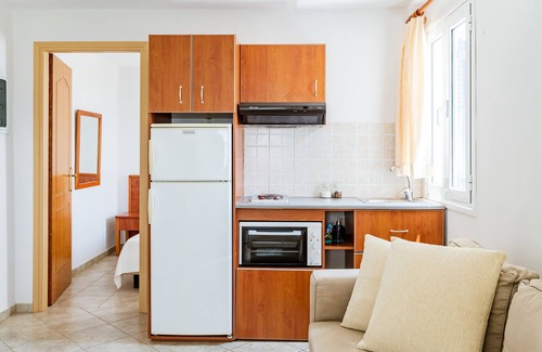 Agios Ioannis House | Holiday Home 'Anemologio 302 Tinos' with Sea View, Wi-Fi and Air Conditioning