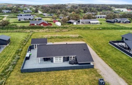 Nr. Lyngby House | Holiday Home Anett - 400m from the sea by Interhome