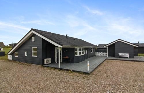 Nr. Lyngby House | Holiday Home Anett - 400m from the sea by Interhome