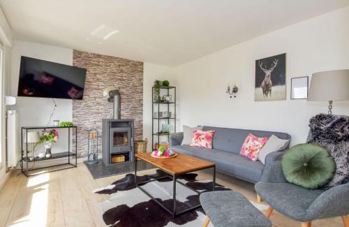 Goldlauter House | Holiday Home Anna by Interhome