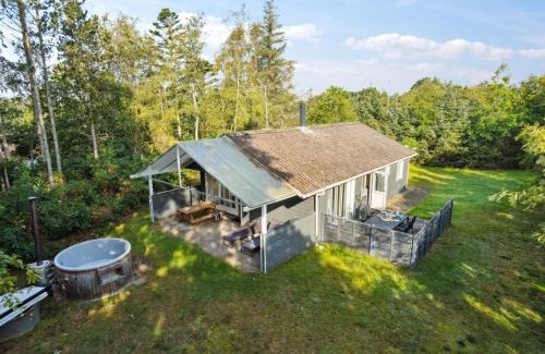 Oster Hurup House | Holiday Home Arwin - 200m from the sea by Interhome