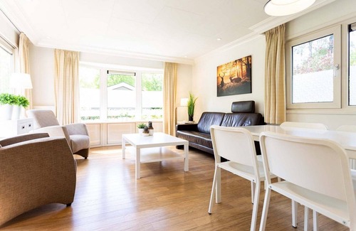 Ede Ski Chalet | ✓ Holiday home at Bospark Ede ✓ Holiday home for 3 persons ✓ Located in Ede (Gelderland) ✓ Holiday park on the Veluwe ✓ Book directly through the park