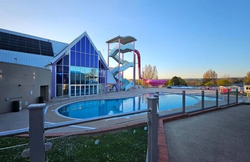 St Leonards-On-Sea House | Holiday Home at Combe Haven, St Leonards, Hastings