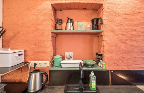 Saal House | Holiday Home 'Atelierhaus Auf Hofjumne' with Private Terrace, Private Garden and Wi-Fi