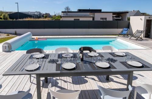 Brignogan-Plage House | Holiday Home Au Gré du Vent by Interhome