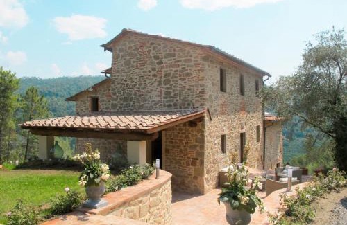 Pescia House | Holiday Home Aurora by Interhome