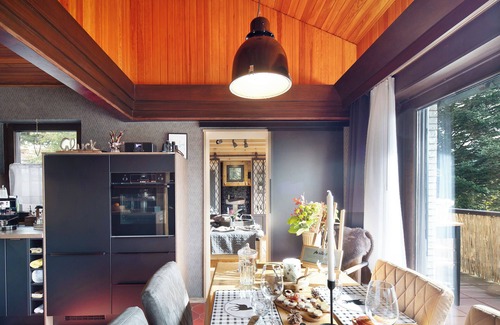 Waldeck House | Holiday Home 'AusZeyt Edersee Für Vier' with Private Terrace, Private Garden and Wi-Fi