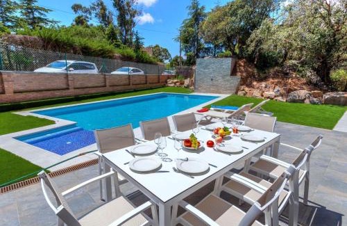 Calonge House | Holiday Home Avets by Interhome