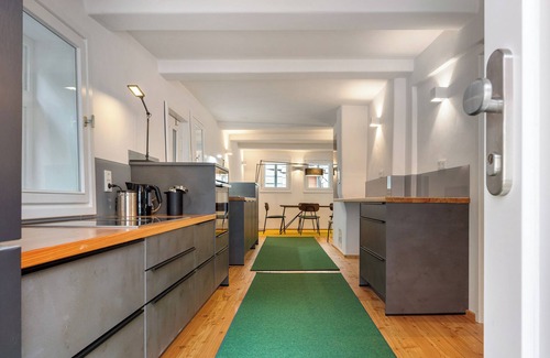 Wildemann House | Holiday Home 'Bergmann' with Mountain View, Private Terrace and Wi-Fi