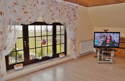 Middelhagen Apartment | Holiday home Bodden 47003 - Thatched cottage 47001