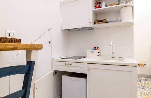Mesagne House | Holiday Home 'Borgo Dei Messapi Di Antonio' with Wi-Fi and Air Conditioning