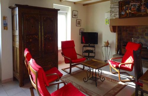 La Foret-Fouesnant House | Holiday Home by Kerleven Beach, France
