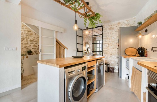 Beniali House | Holiday Home 'Ca la Pasita 28' with Mountain Views and Wi-Fi