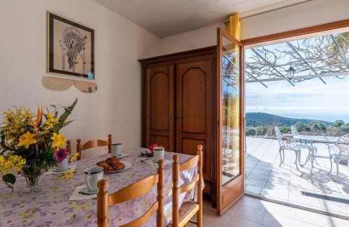 Coti-Chiavari House | Holiday Home Campestra by Interhome