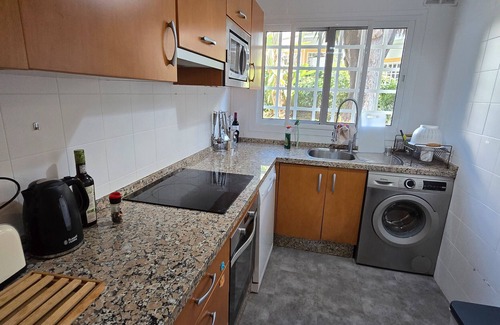 Artola House | Holiday Home 'Casa 13' with Shared Pool, Wi-Fi and Air Conditioning