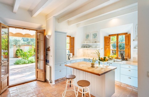 Soller House | Holiday Home 'Casa Amber' with Mountain View, Wi-Fi and Air Conditioning