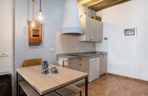 Grazalema House | Holiday Home 'Casa Calle Del Carmen' with Mountain View, Wi-Fi and Air Conditioning